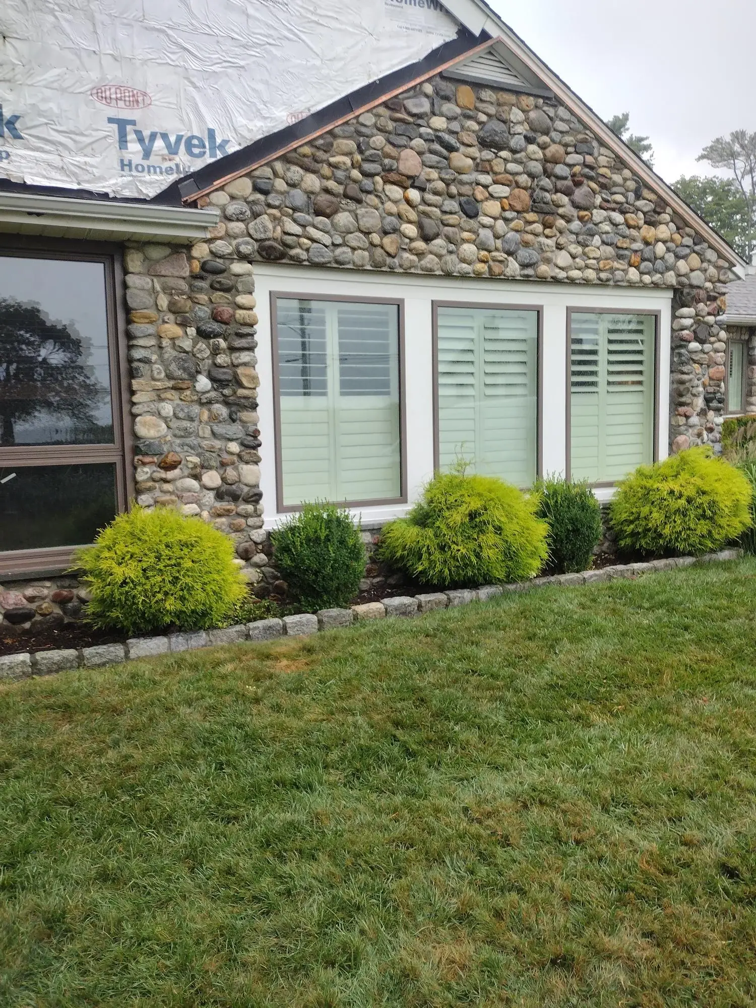 Wonderful Window Replacement In Bergen, NJ | Window King A home with newly replaced windows from Starmark installed by the Window King professional crews.